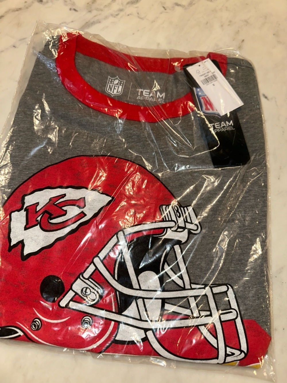 NWT NFL Team Apparel Kansas City Chiefs Grey Ringer Tee with Red Trim size small - Picture 2 of 3